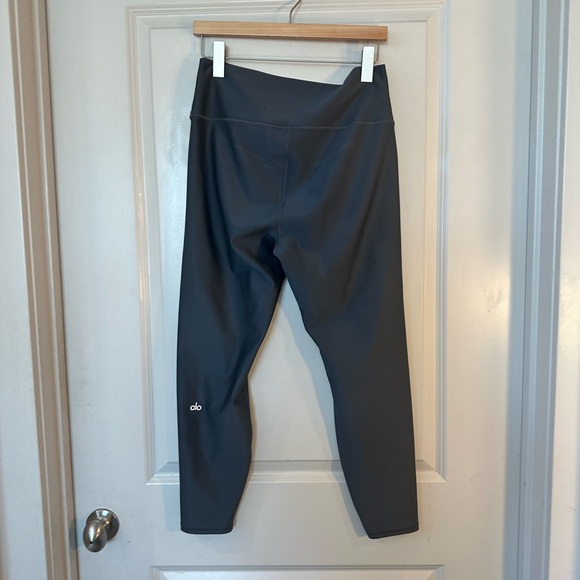 ALO 7/8 High Waist Airlift High Compression Leggings in Steel Grey, Size XL - Picture 11 of 12
